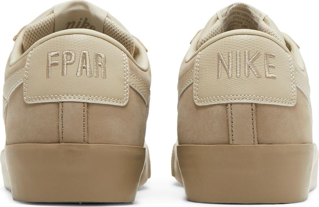 [DN3754-200] Mens Nike SB Zoom Blazer Low QS