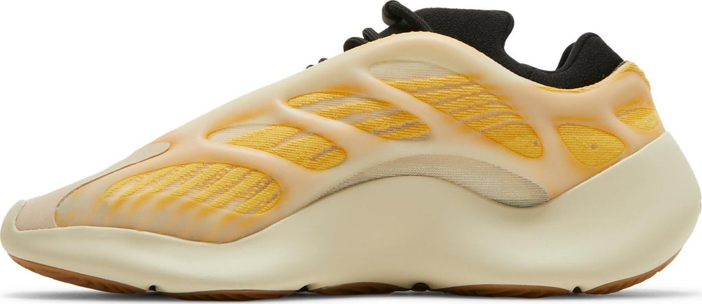 [HP5425] Mens Adidas YEEZY 700 V3 'MONO SAFFLOWER'