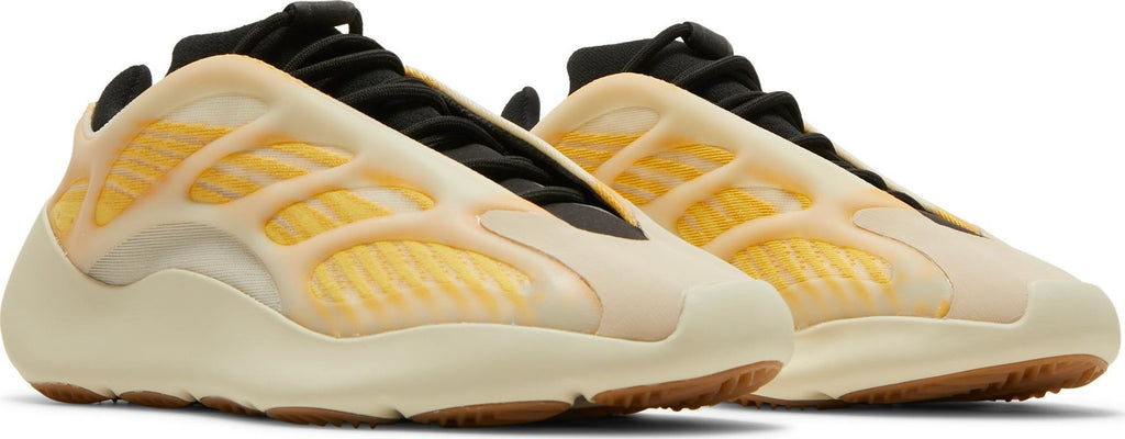 [HP5425] Mens Adidas YEEZY 700 V3 'MONO SAFFLOWER'
