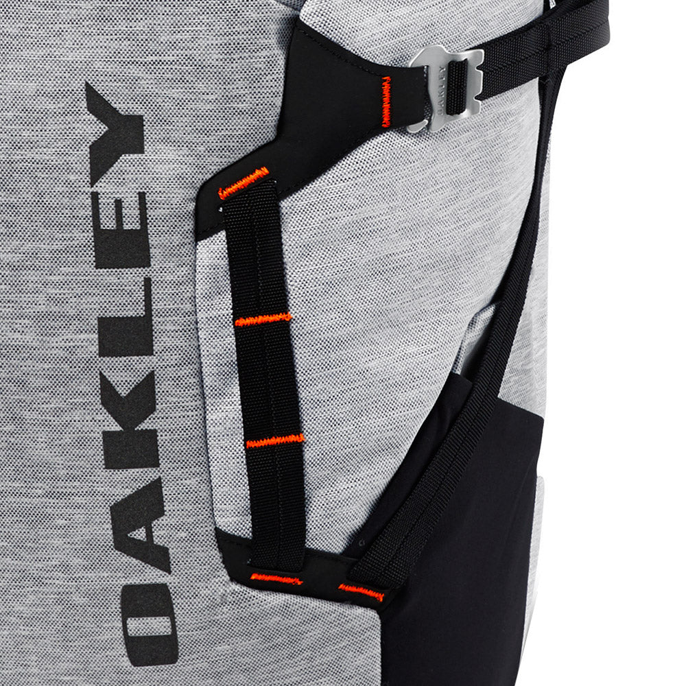 [92738A-23Q] Mens Oakley Voyage 27 Pack Backpack