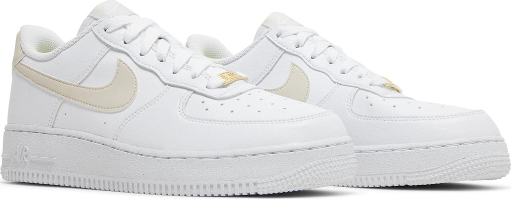 [DN1430-101] Womens Nike AIR FORCE 1 '07 LOW W