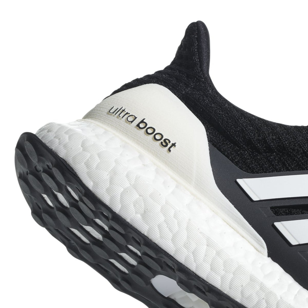 [AQ0062] Ultraboost