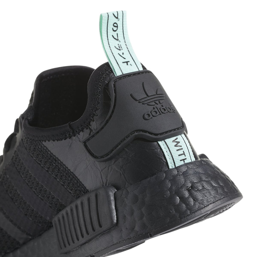 [AQ1102] Womens NMD_R1 W