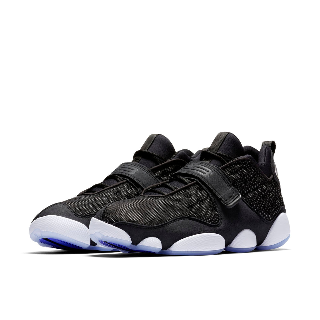 [AR0772-001] Mens Air Jordan Black Cat