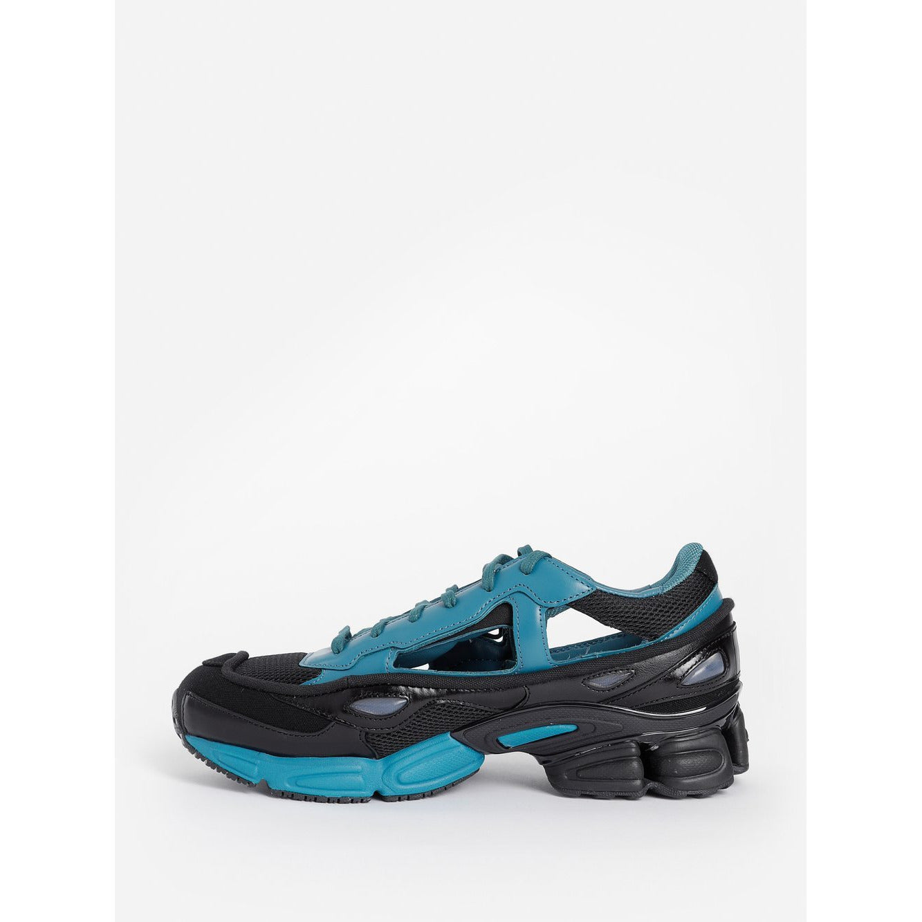 [B27939] RS Replicant Ozweego Limited