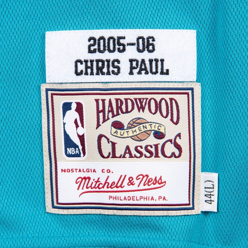 [BA688C-NOH-T-JHO] Mens Mitchell & Ness NBA Authentic Jersey New Orleans Hornets Road 2005-06 Chris Paul