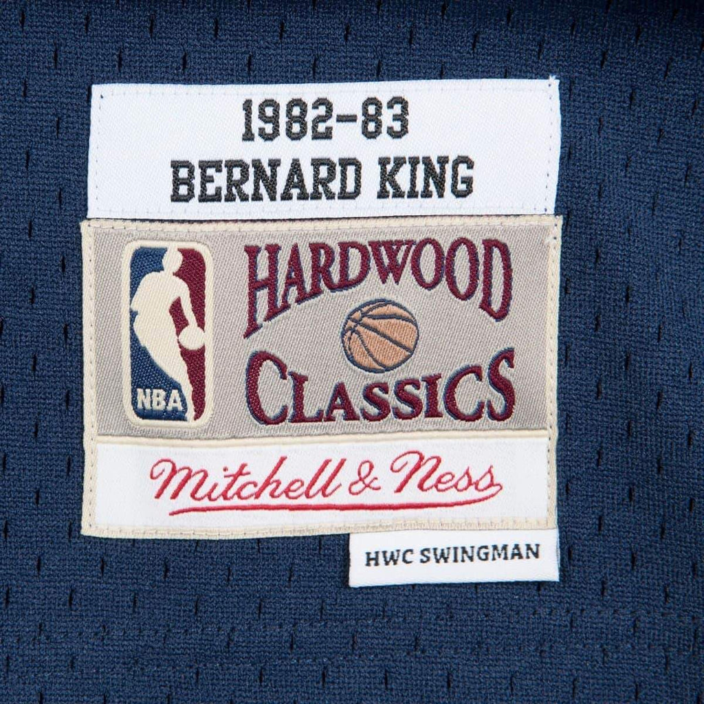 Mens Mitchell & Ness NBA Bernard King 1982-83 New York Knicks Road Swingman Jersey
