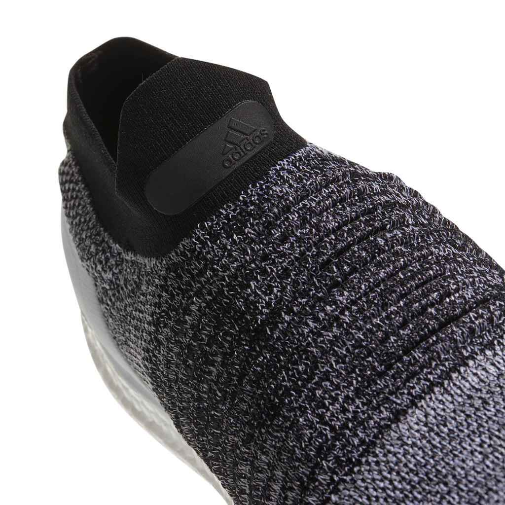 [BB6141] ULTRABOOST LACELESS