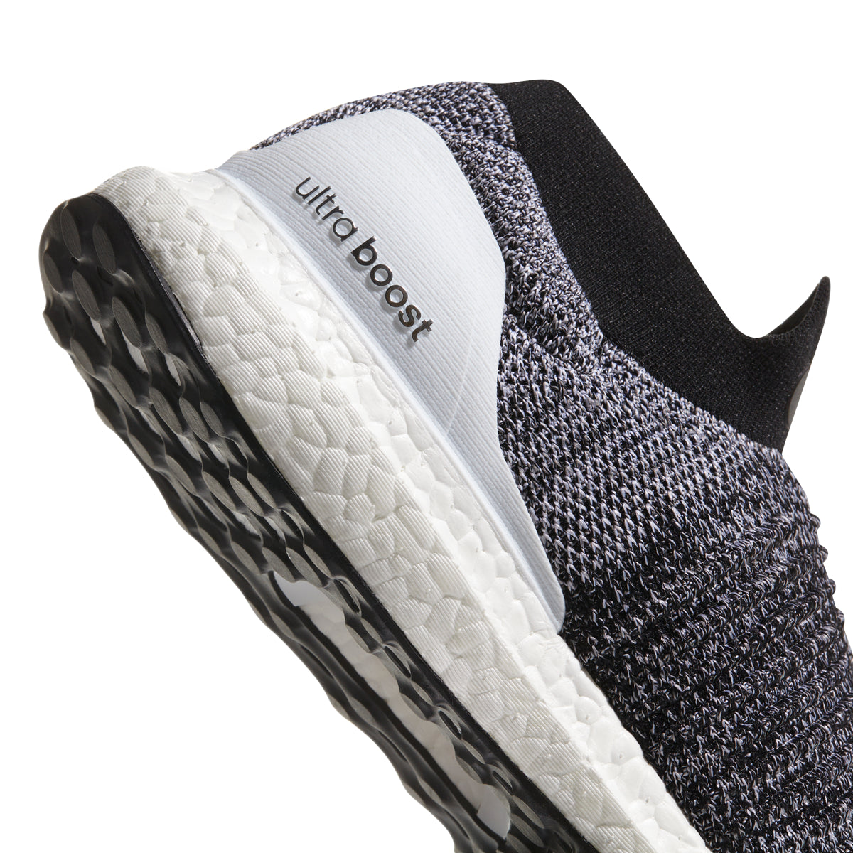 [BB6141] ULTRABOOST LACELESS