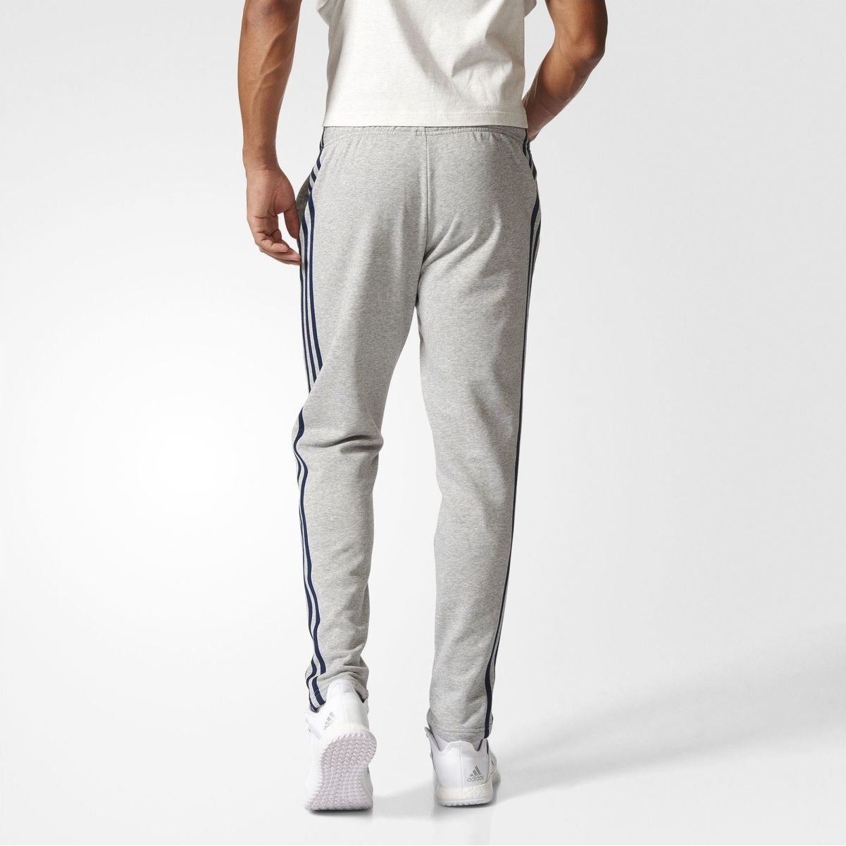 [BK7448] Essentials 3-Stripes Regular Fit Sweatpants