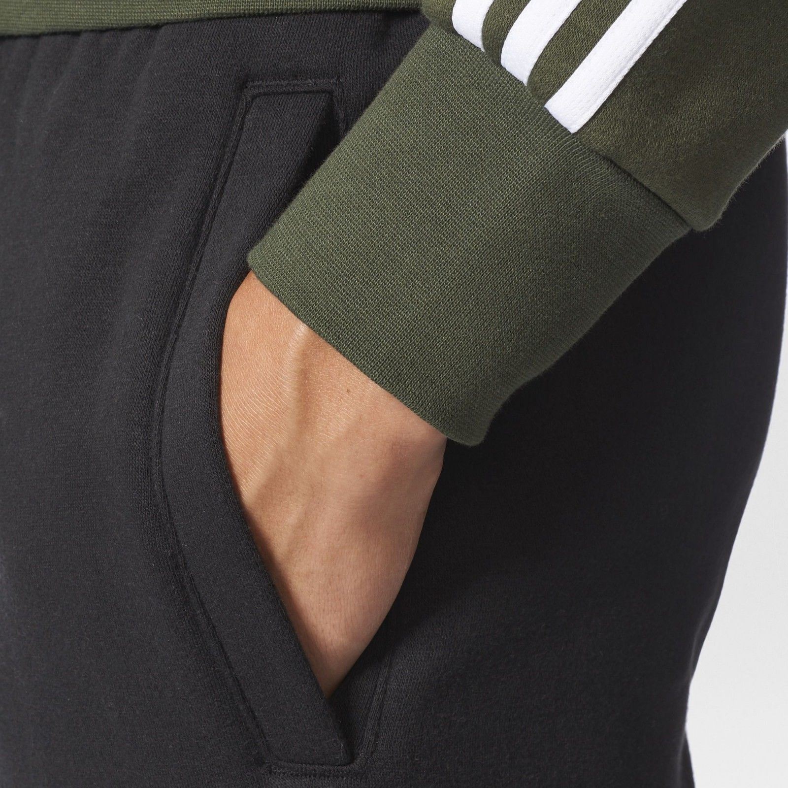 [BP5440] Essential Logo Pant Tapered