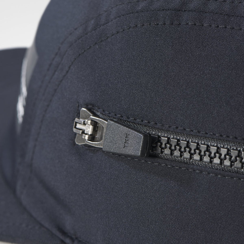 [BQ5779] Zip EQT Cap