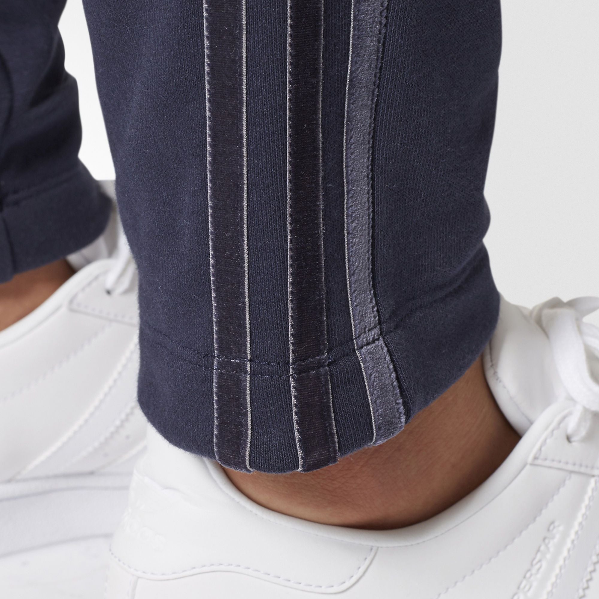 [BQ7986] Womens Adidas Originals 3 Stripe Long Pant