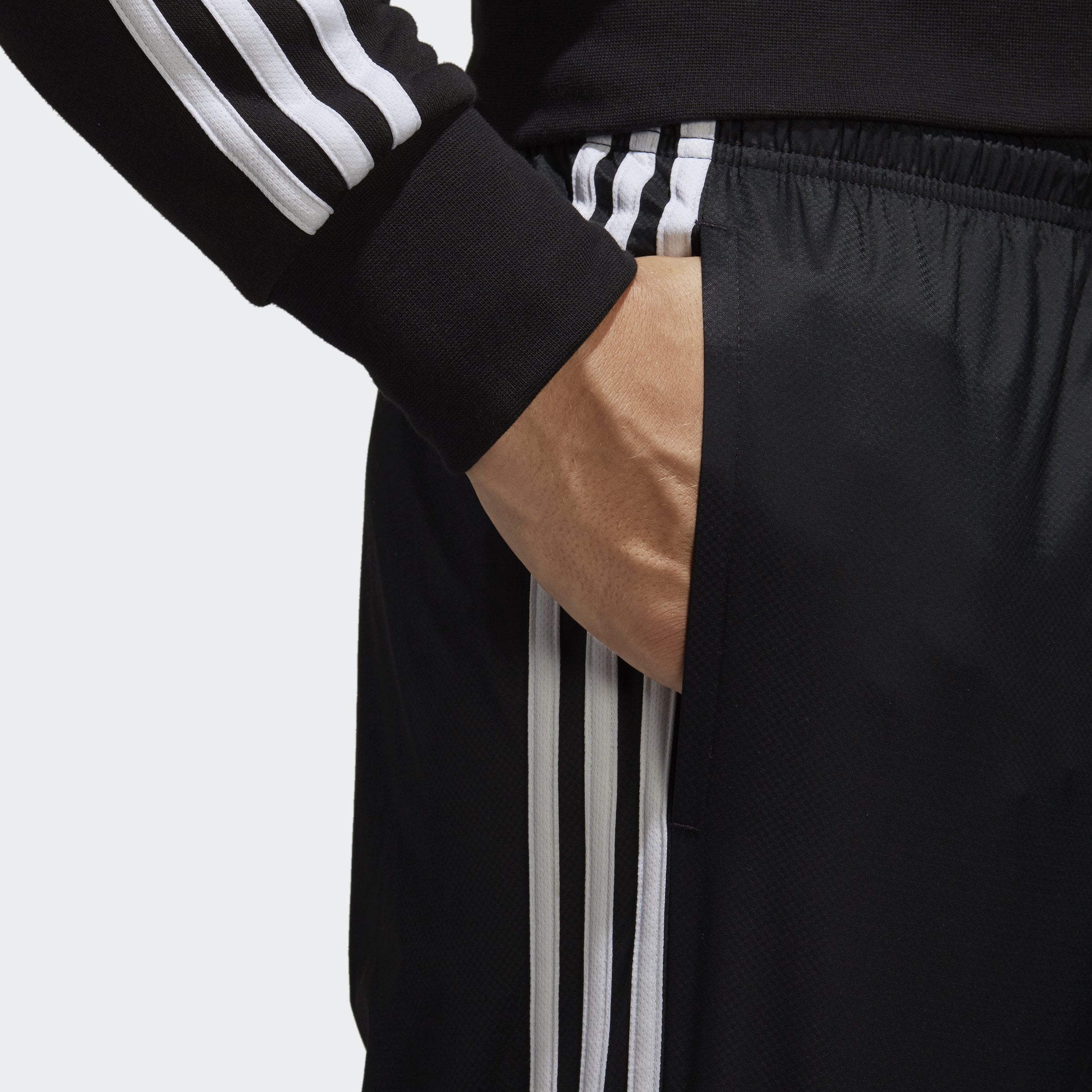 [CD7070] Essentials 3 Stripe Woven Pant