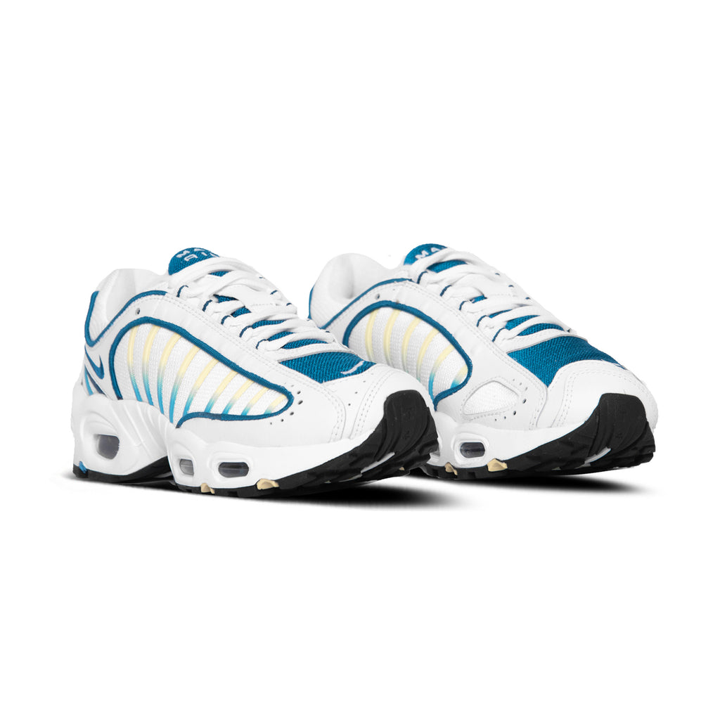 [CJ6534-100] Womens Nike Air Max Tailwind IV