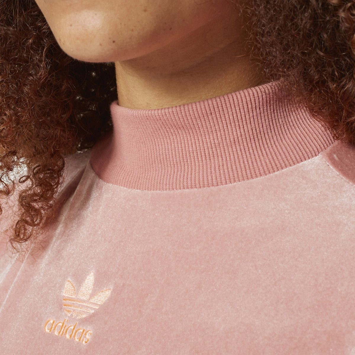 [CW0268] Womens Adidas VV BF CREW