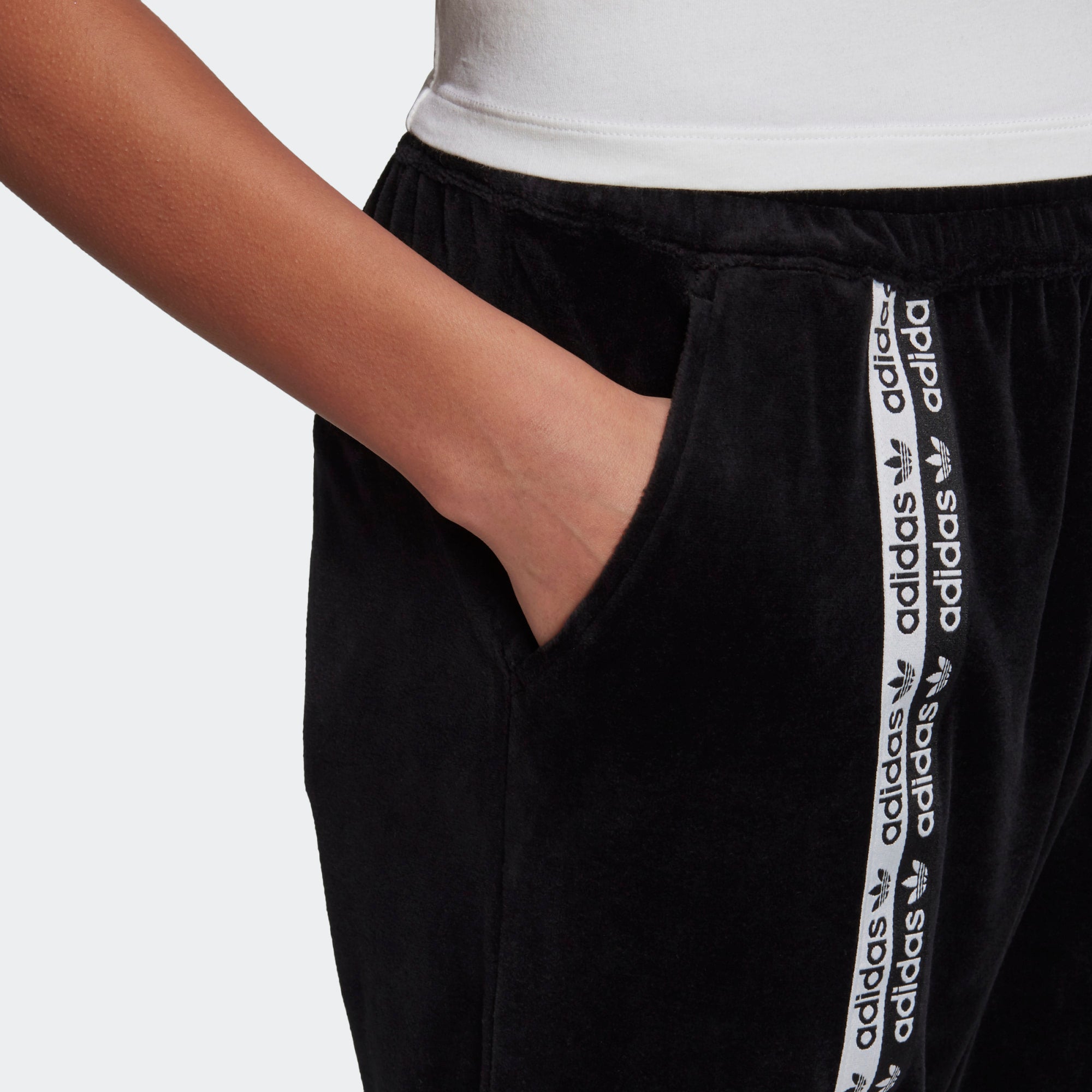 [GI0981] Womens Adidas Originals Cuffed Joggers