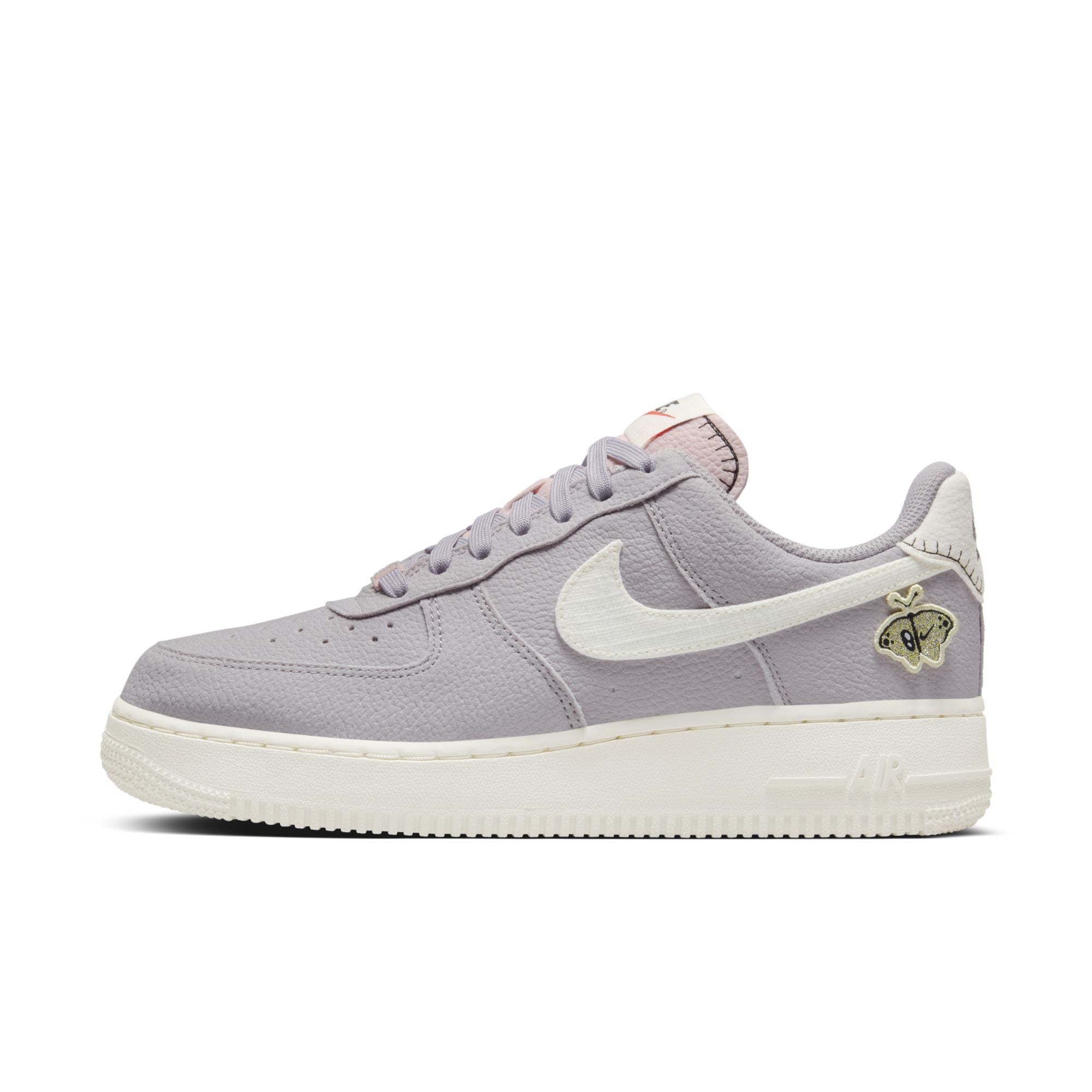 [DJ6378-500] Womens Nike Air Force 1 Low '07 SE (W)