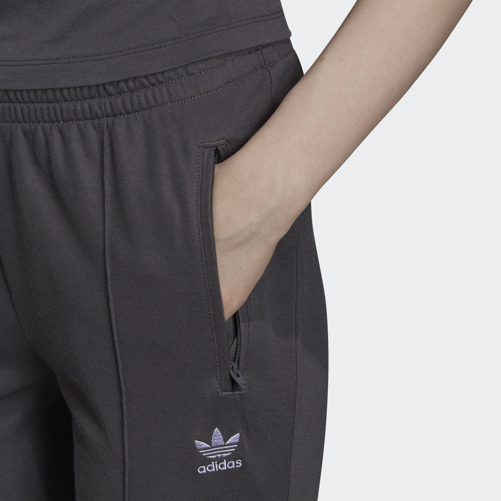 [DU9993] Womens Adidas Superstar Track Pants