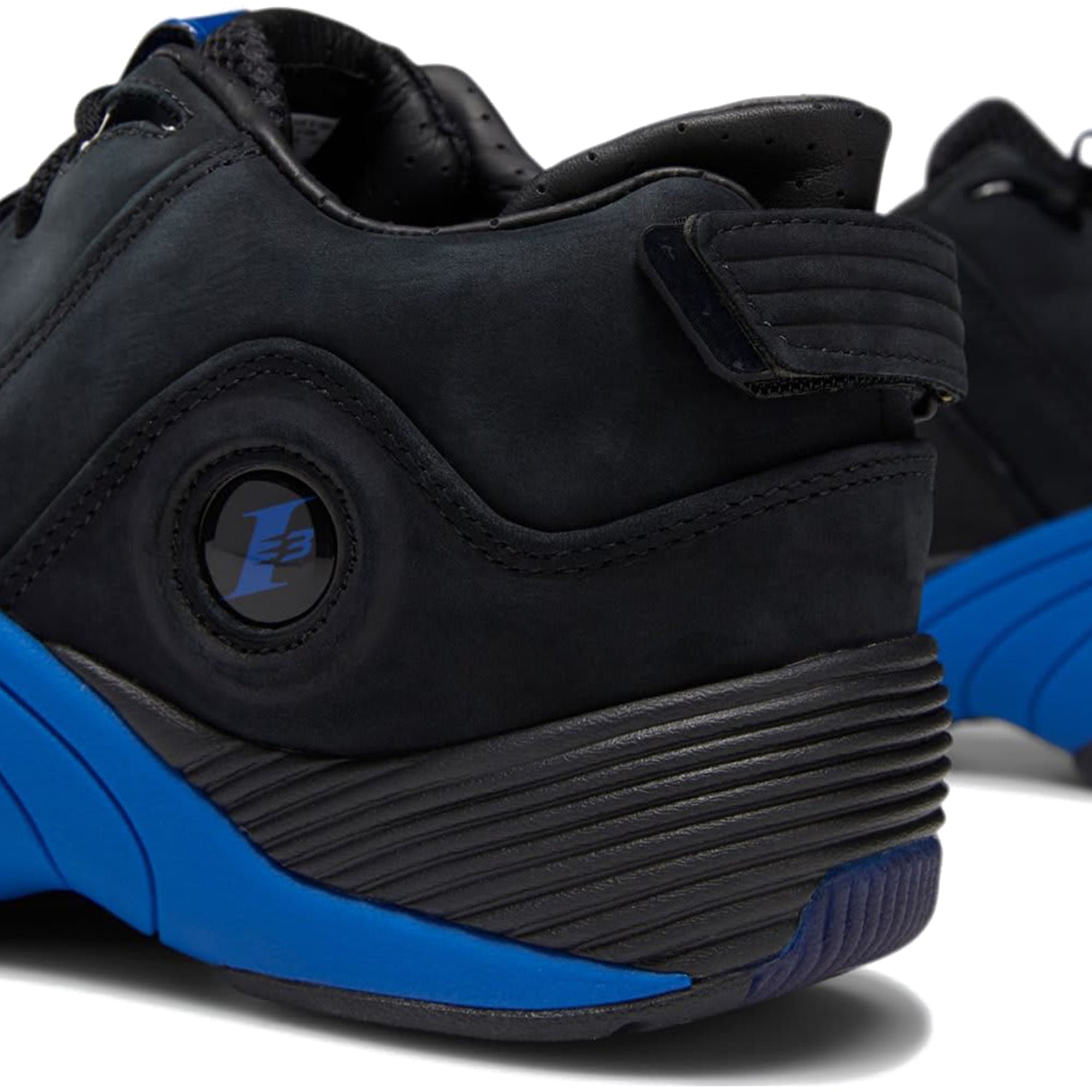 [DV8286] Mens Reebok Answer V