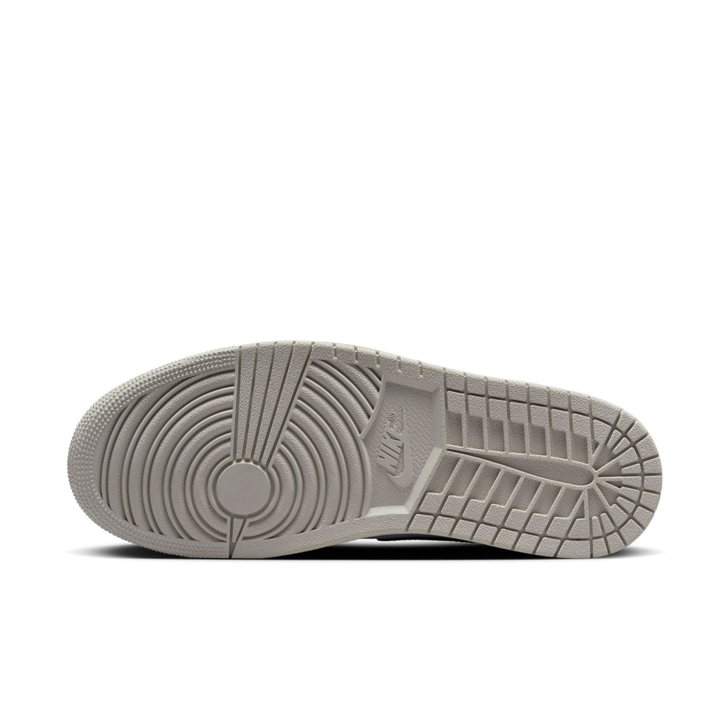 [DZ5485-052] Mens Air Jordan RETRO 1 HIGH OG 'WHITE CEMENT'