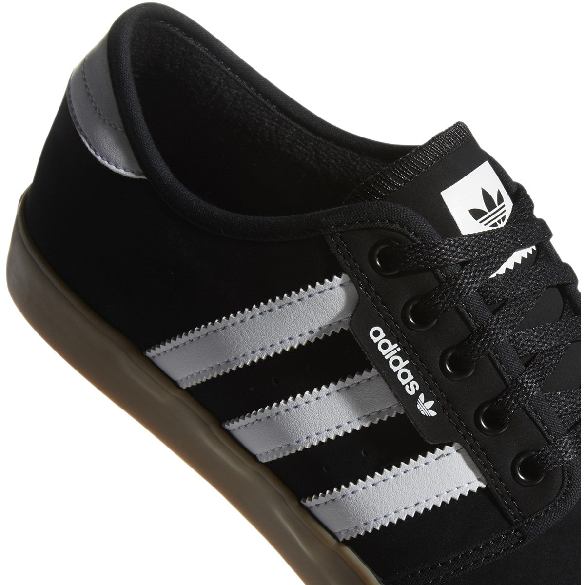 [EE6136] Mens Adidas Seeley