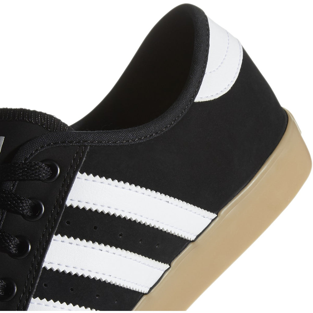 [EE6136] Mens Adidas Seeley