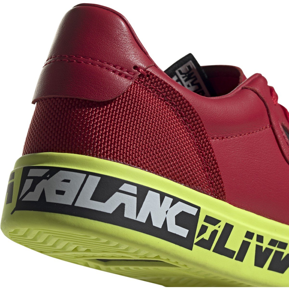 [EF6556] Womens Adidas Sleek
