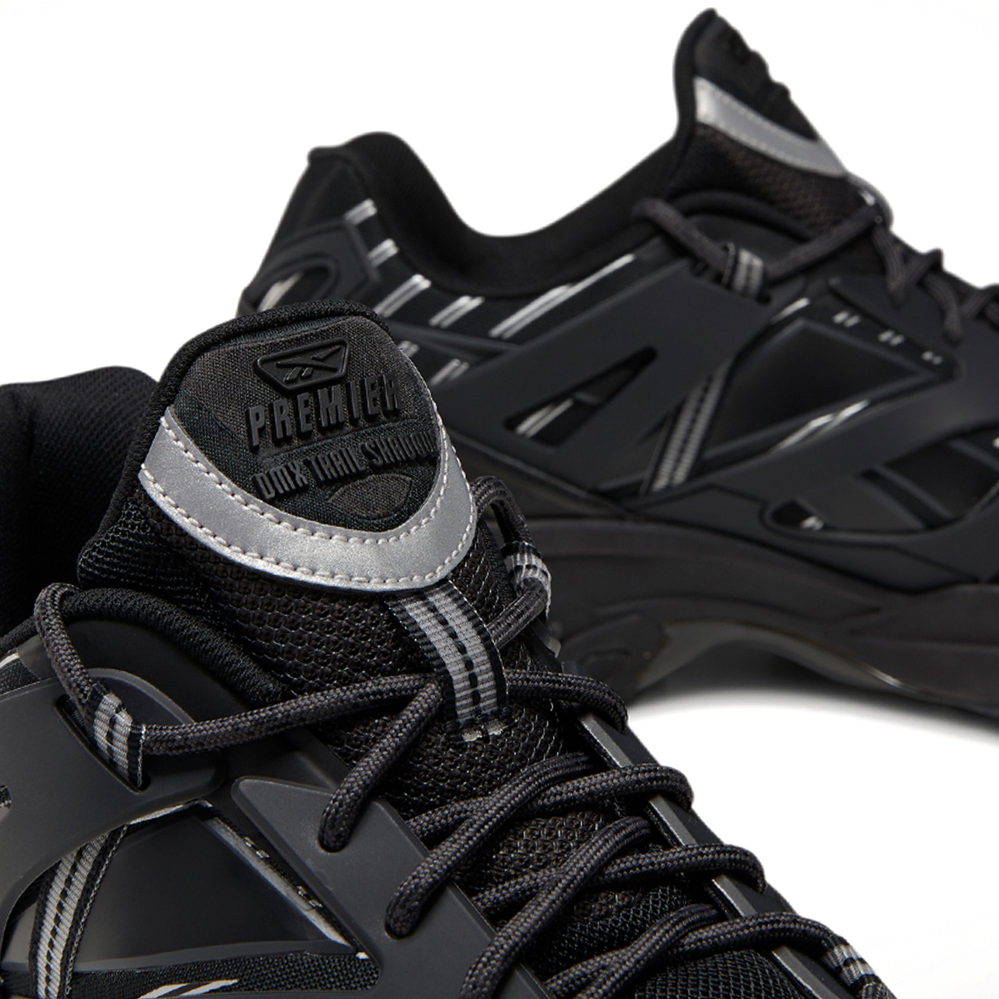[EF8811] Mens Reebok DMX Trail Shadow