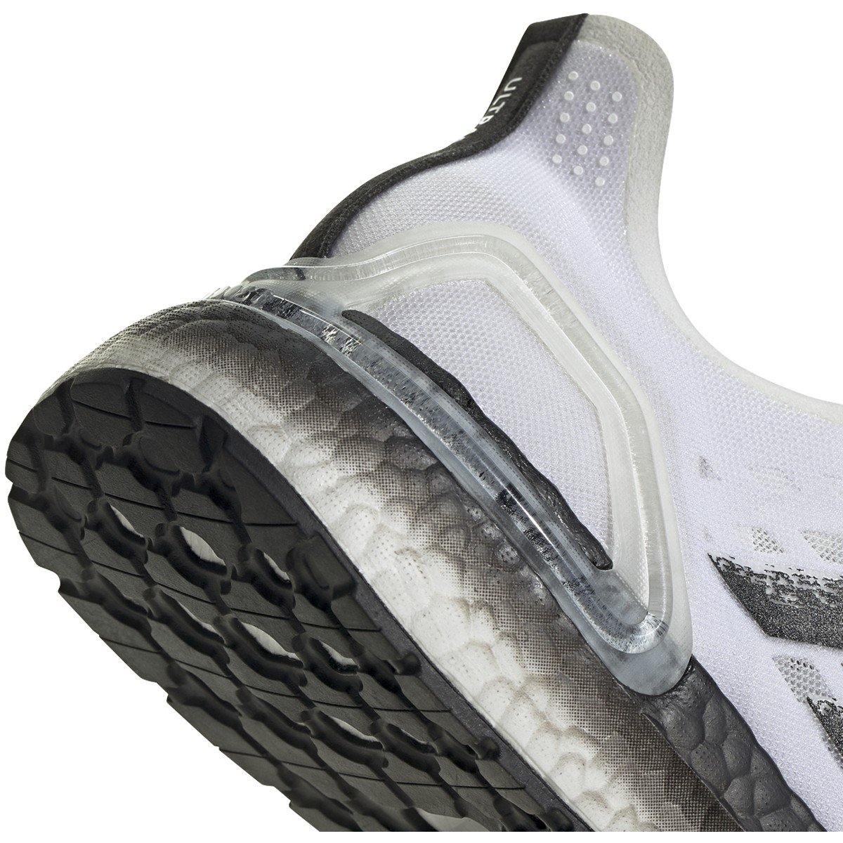 [EG0424] Mens Adidas UltraBOOST PB - sneakAR