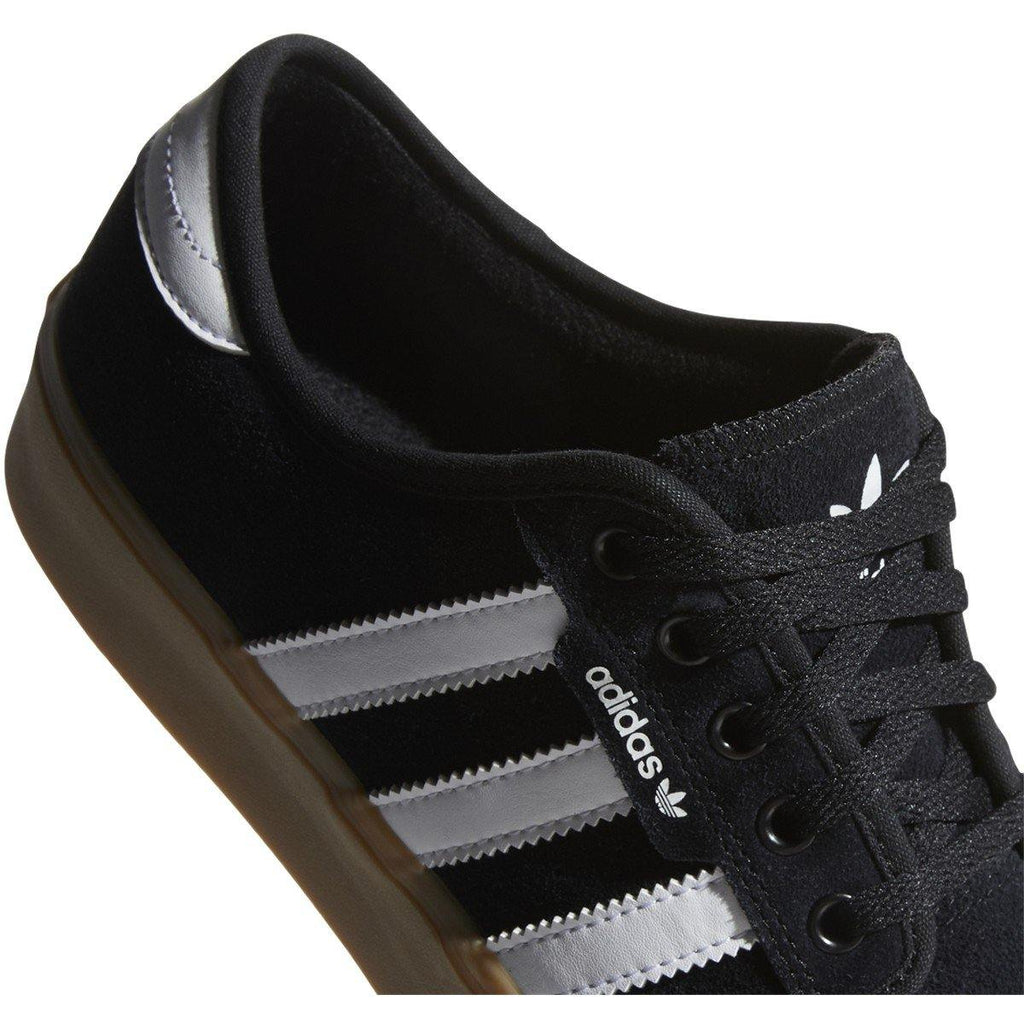 [EG2632] Mens Adidas Seeley XT - sneakAR