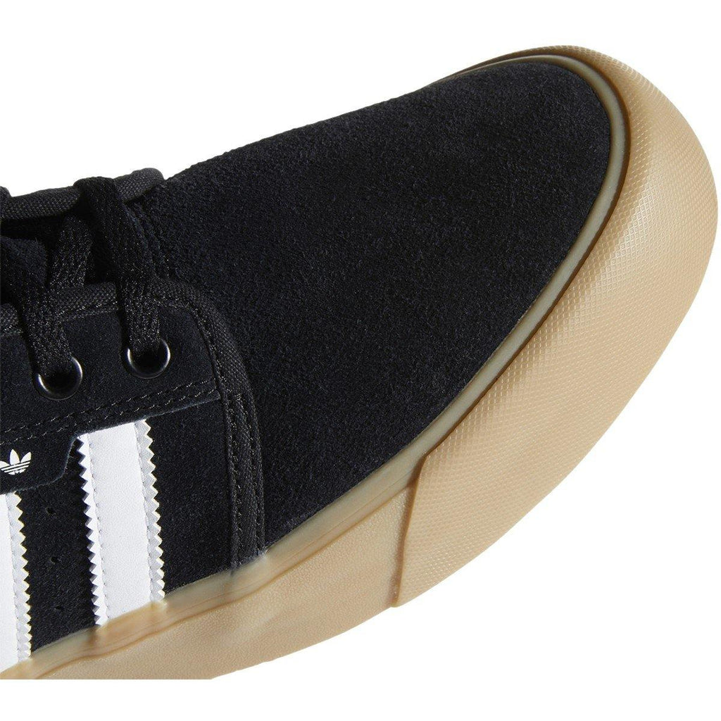 [EG2632] Mens Adidas Seeley XT - sneakAR