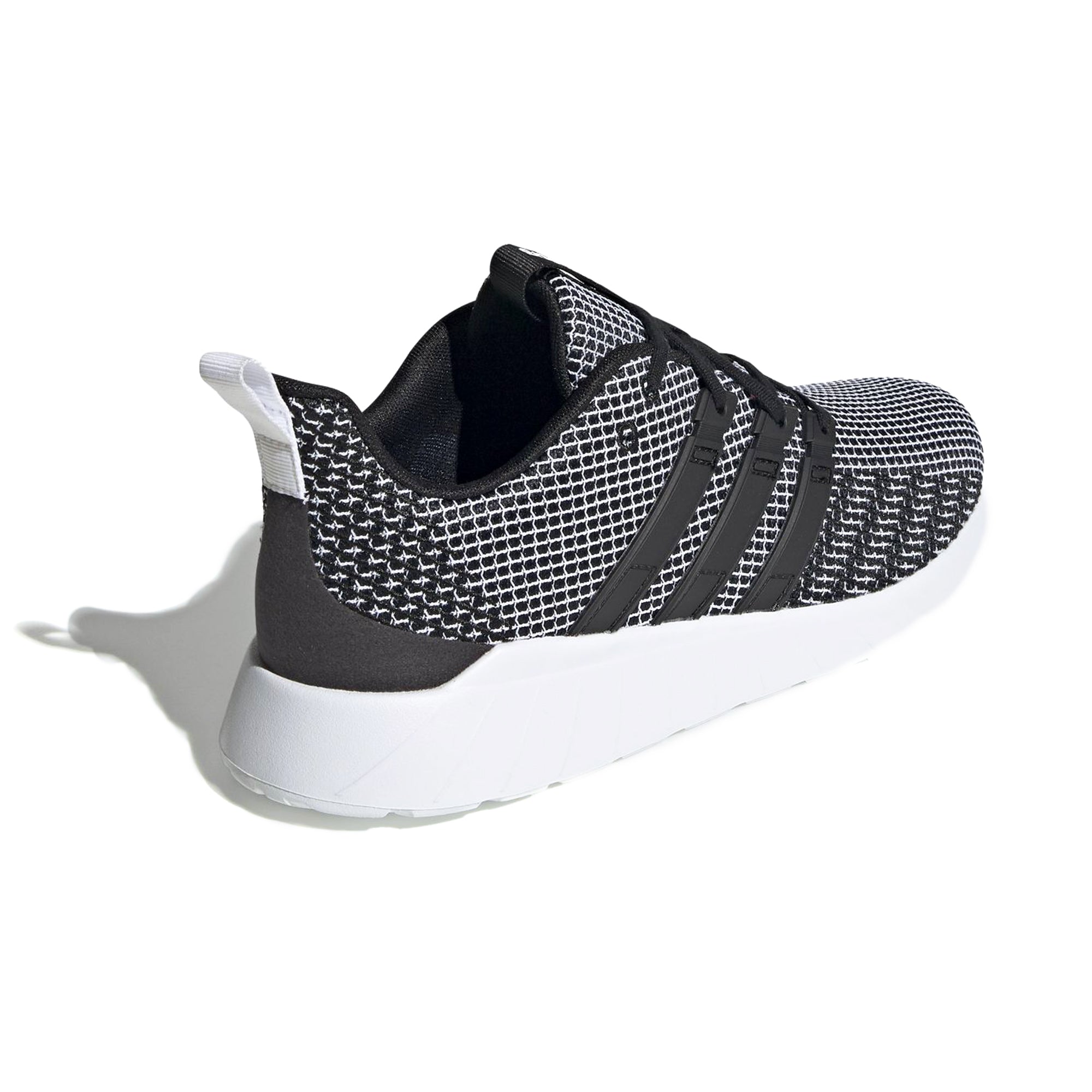 [EG3192] Mens Adidas Questar Flow