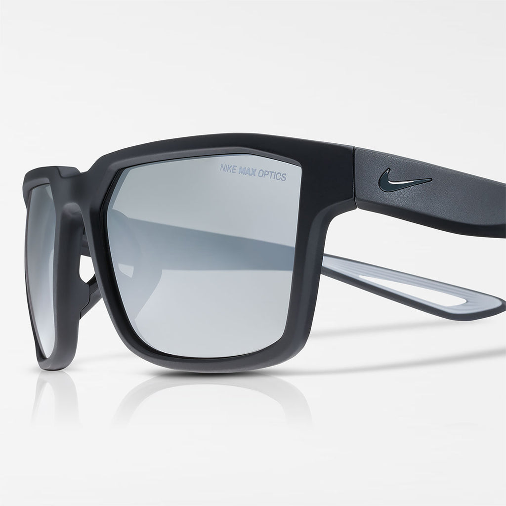 [EV0992-011] Mens Nike Fleet Sunglasses