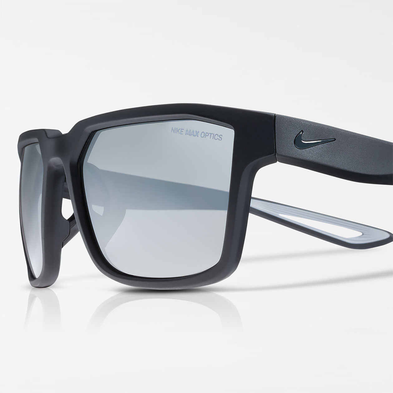[EV0992-011] Mens Nike Fleet Sunglasses