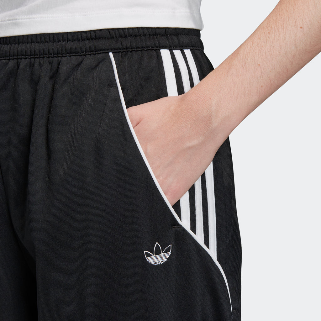 [FM1913] Womens Adidas Originals Track Pant
