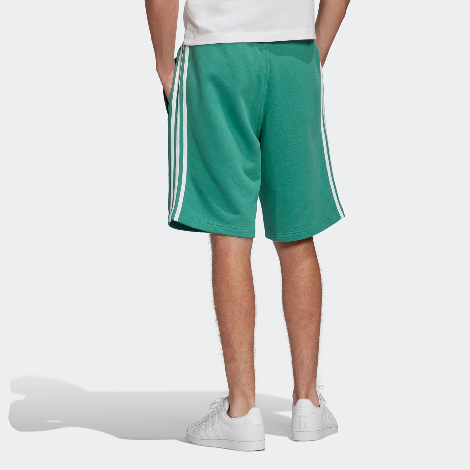[FM3805] Mens Adidas Originals 3-Stripe Shorts