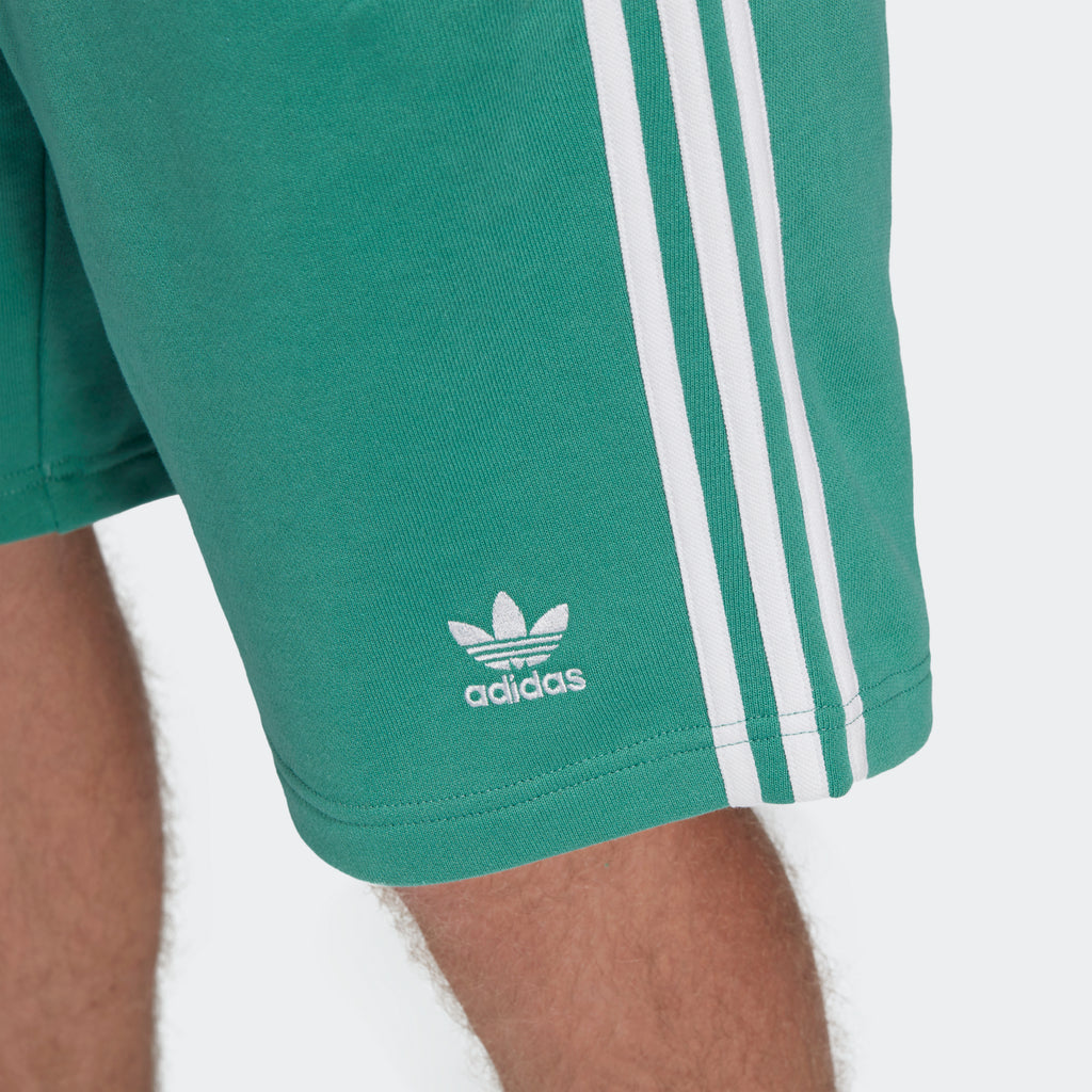 [FM3805] Mens Adidas Originals 3-Stripe Shorts