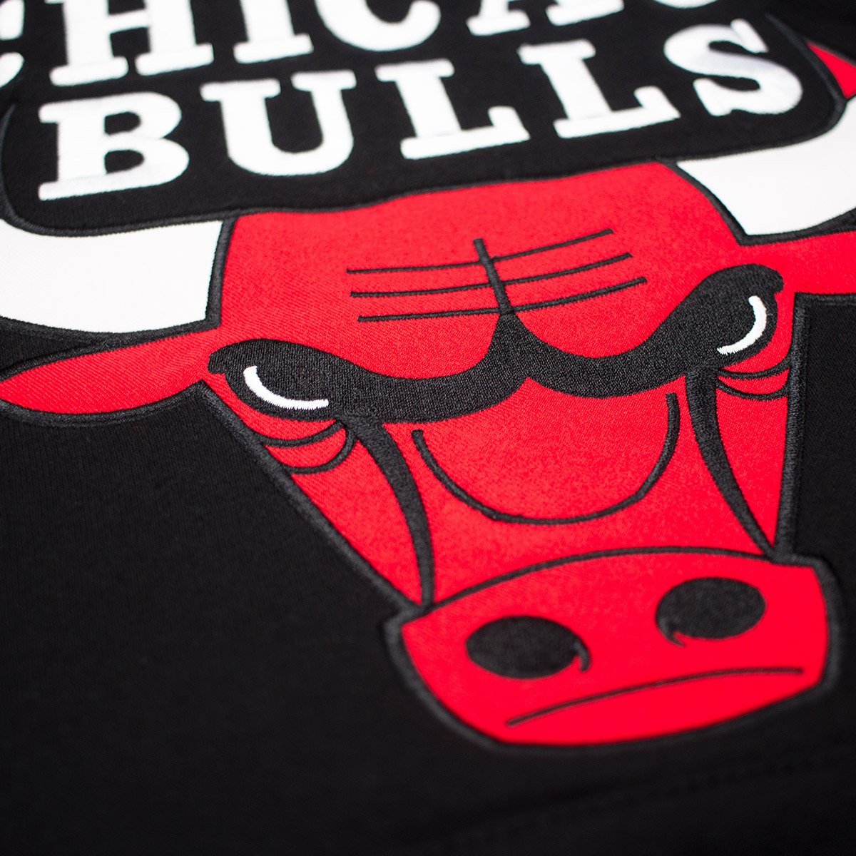 [FPHDMM18731-CBUBKRD1] Mens Mitchell & Ness NBA Hockey Hood Fleece Bulls