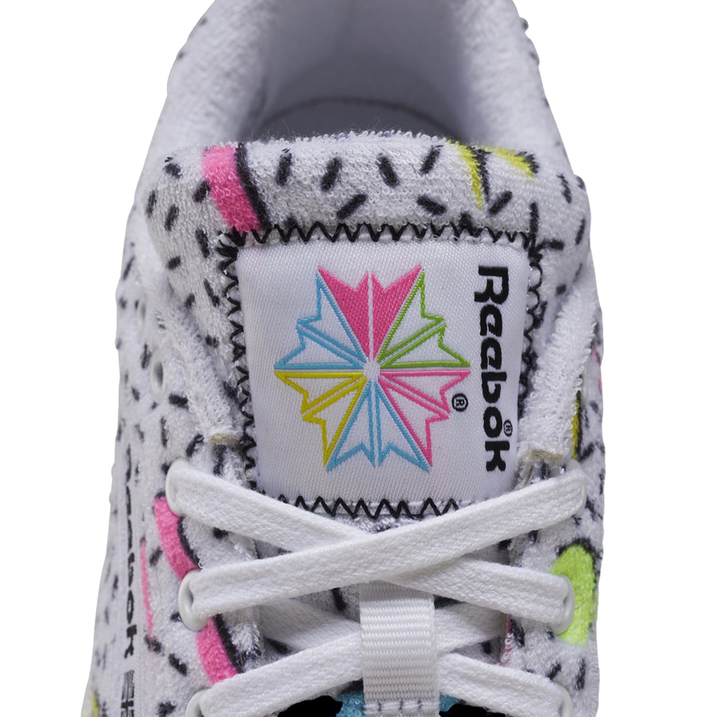 [FV1086] Womens Reebok Club C 85