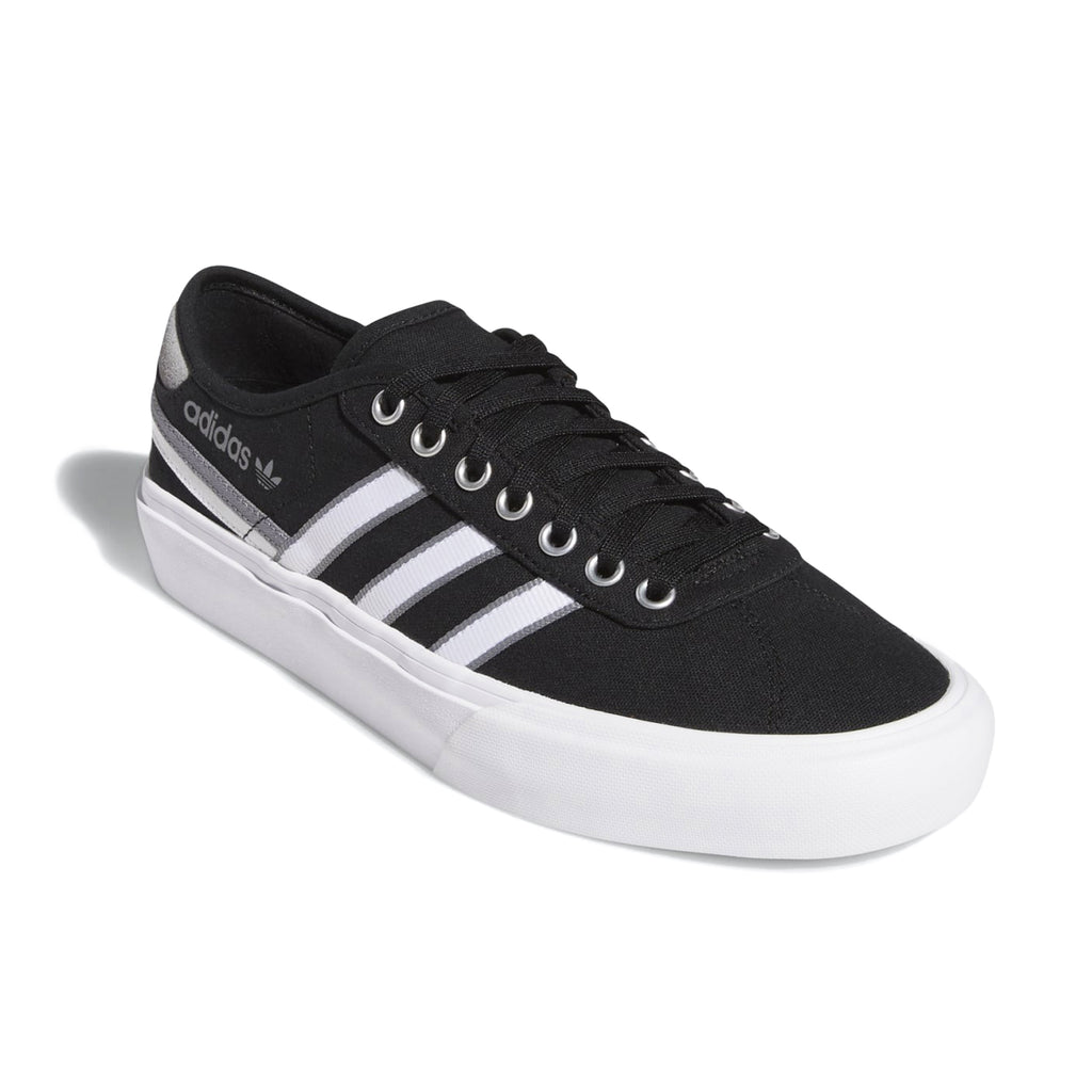 [FW4240] Mens Adidas Delpala