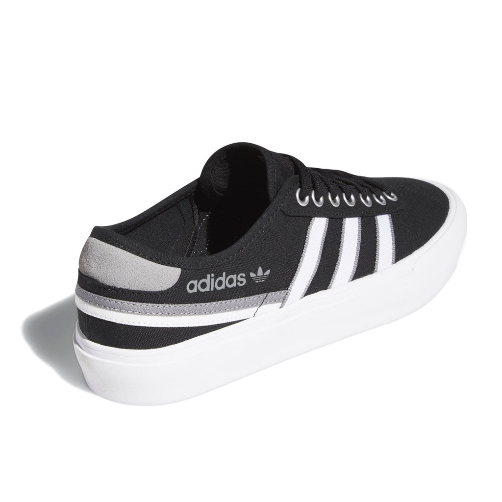 [FW4240] Mens Adidas Delpala