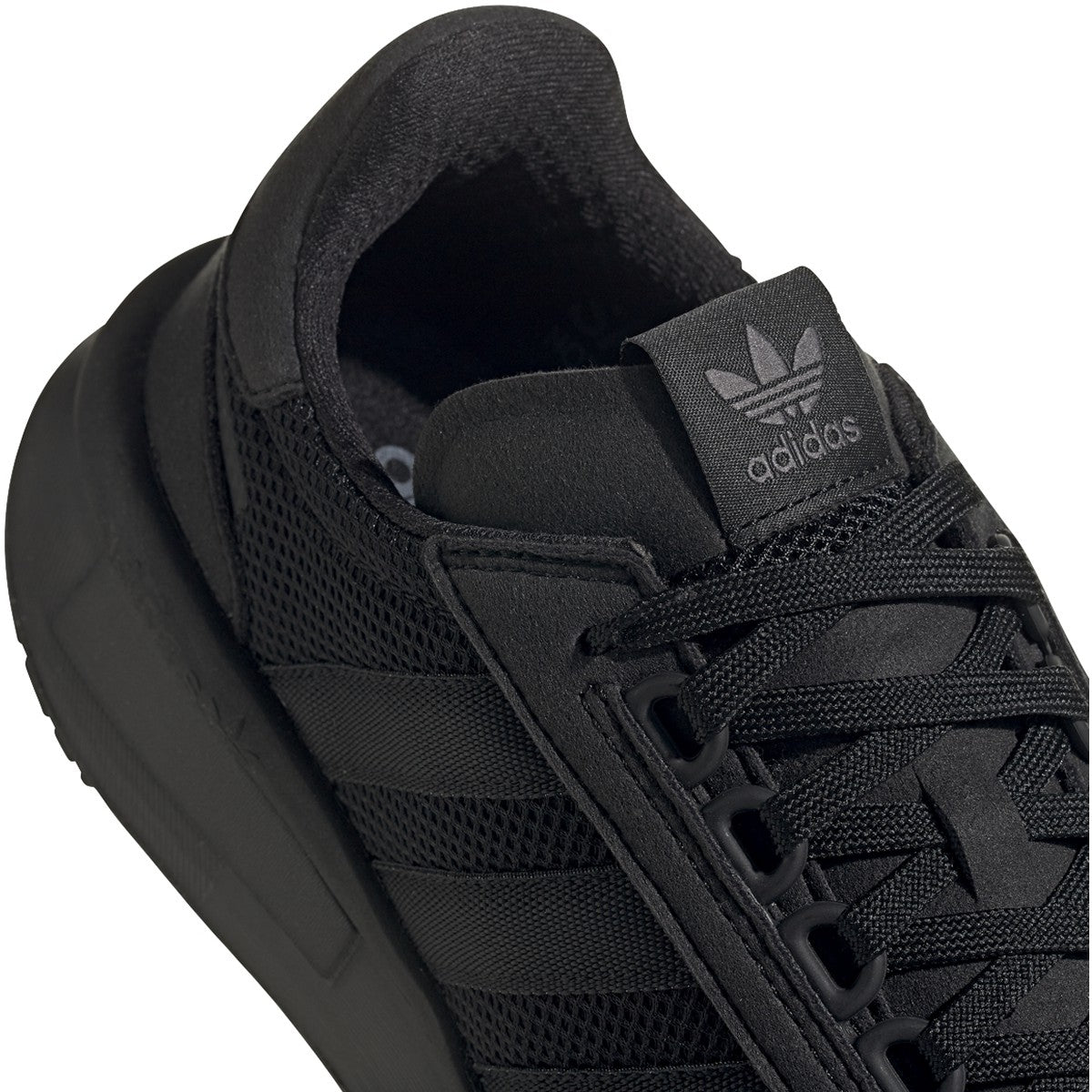 [FX9086] Mens Adidas Retroset