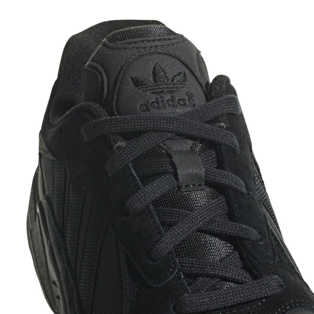 [G27026] Mens Adidas Yung-1