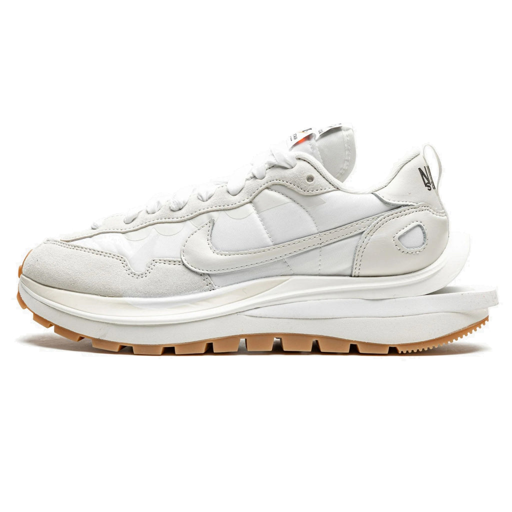[DD1875-100] Mens Nike Vaporwaffle