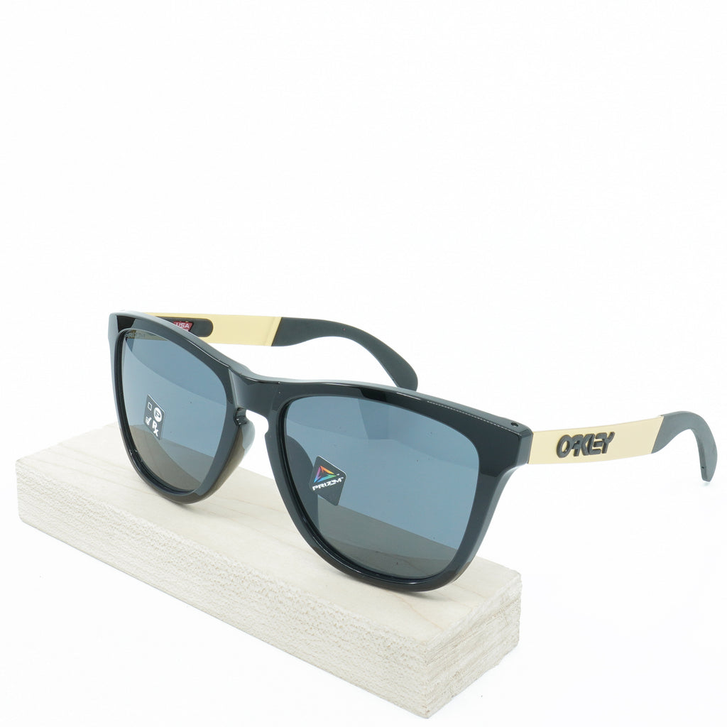 [OO9428-12] Mens Oakley Frogskins Mix (A) Sunglasses