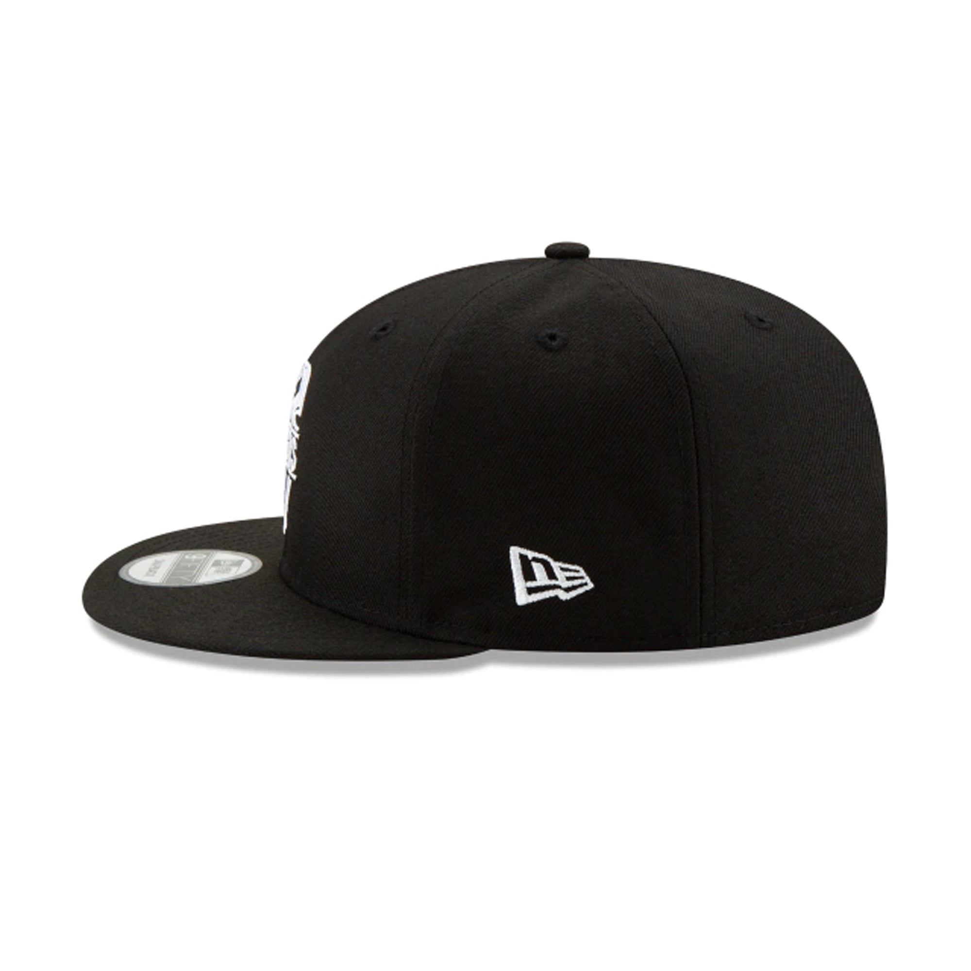 [70504132] Mens New Era WWE 9Fifty Snapback - Roman Reigns