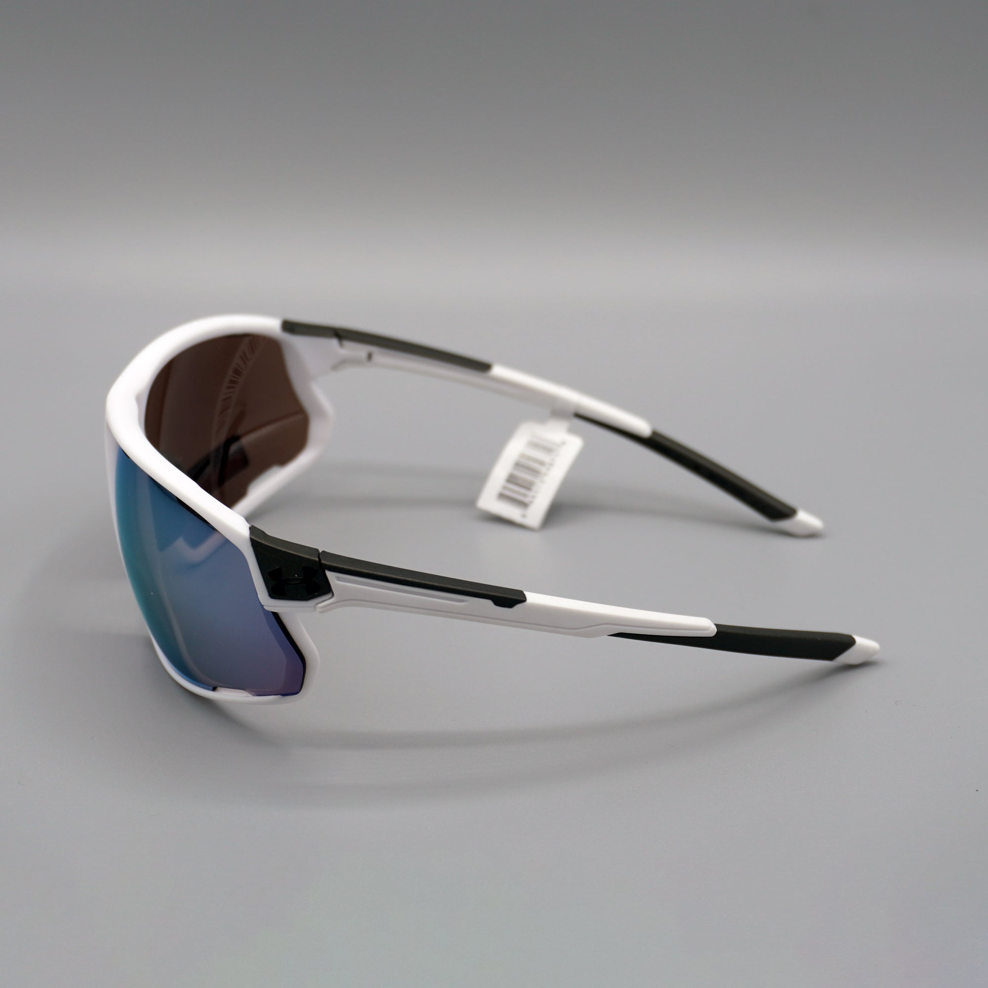 [8650108-110664] Under Armour Strive Sunglasses