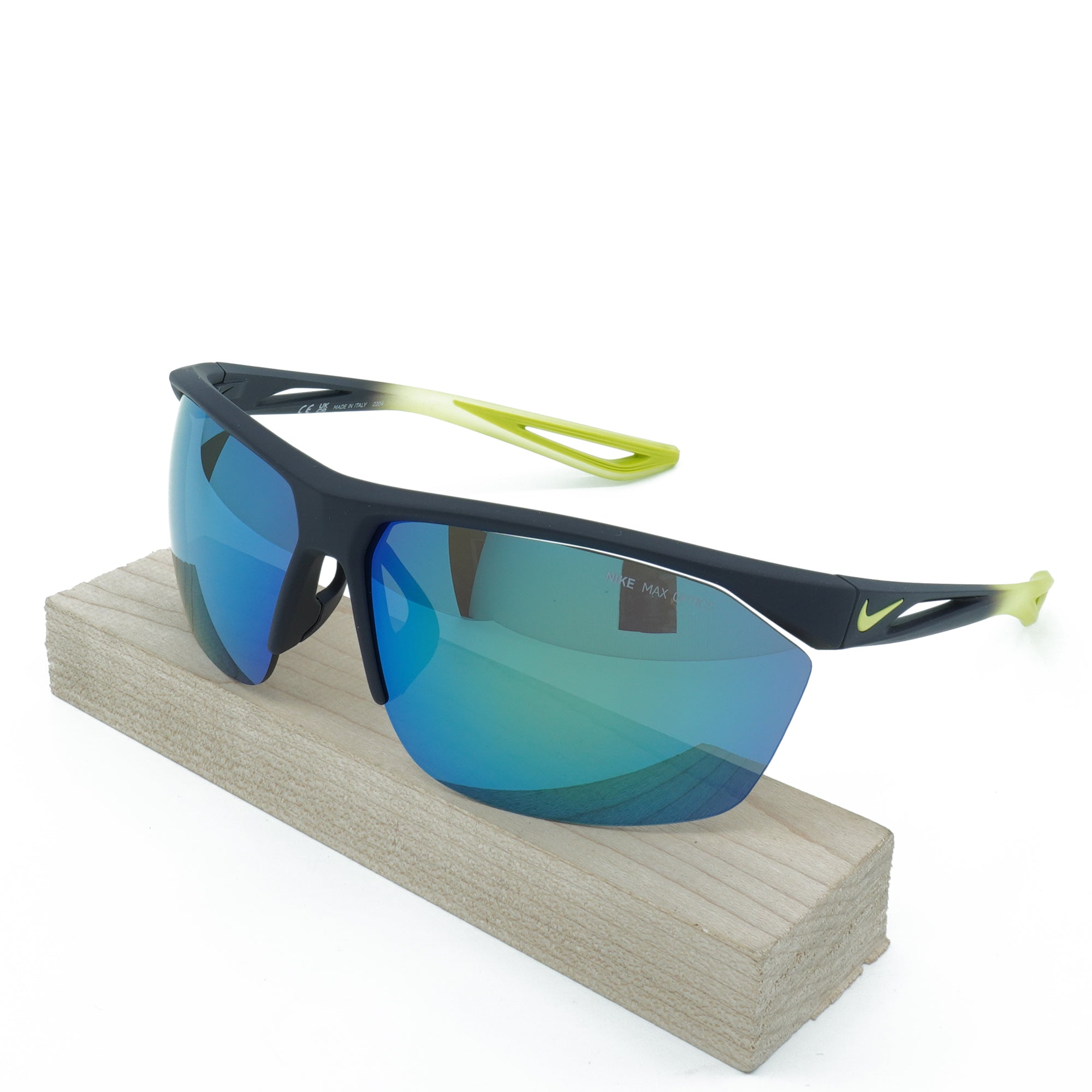 [EV0982-015] Mens Nike TAILWIND M Sunglasses