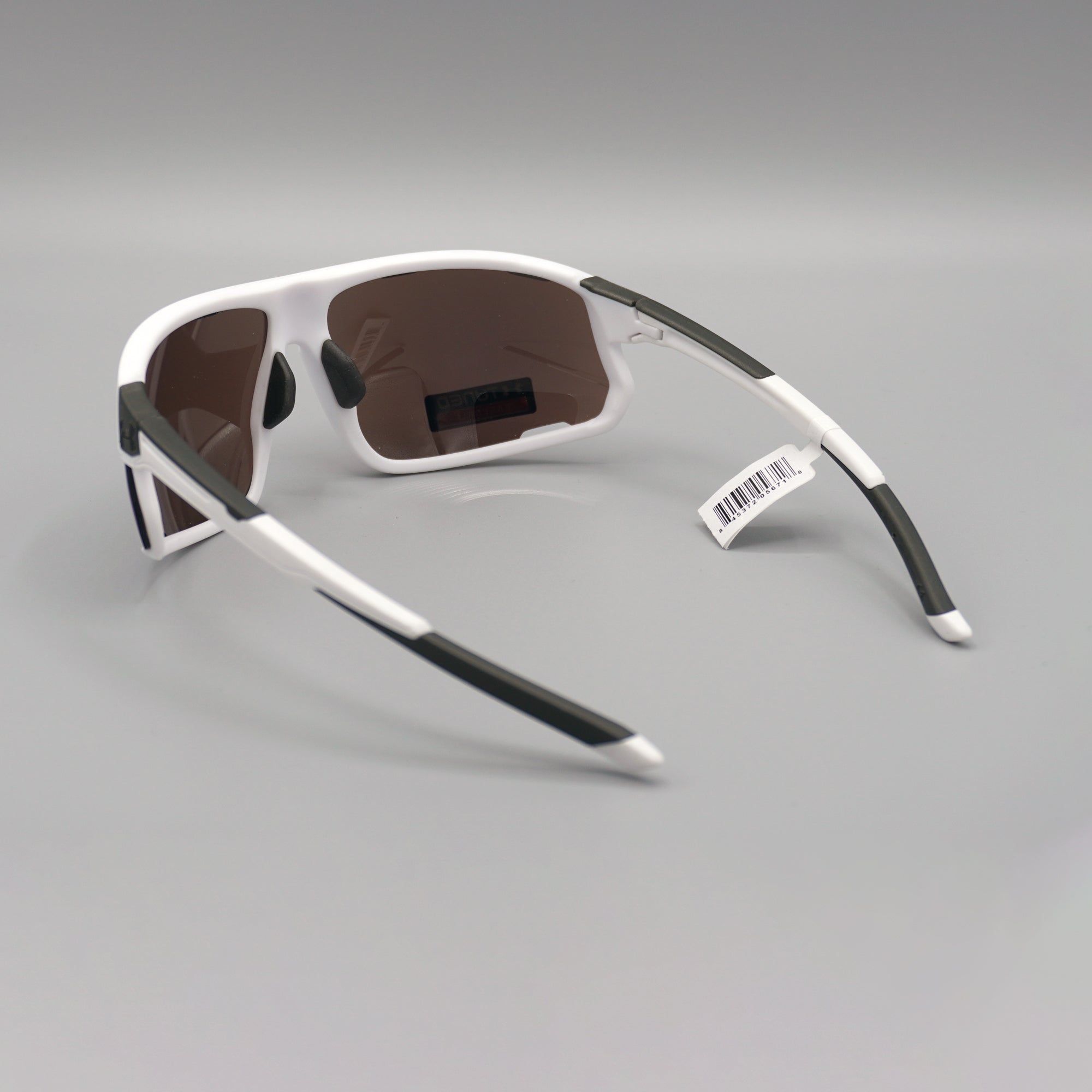 [8650108-110664] Under Armour Strive Sunglasses